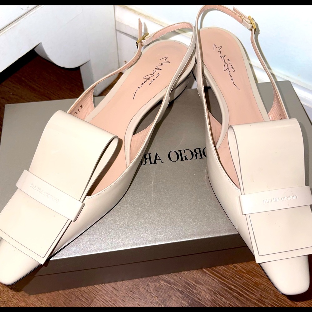 Giorgio Armani flats size 8